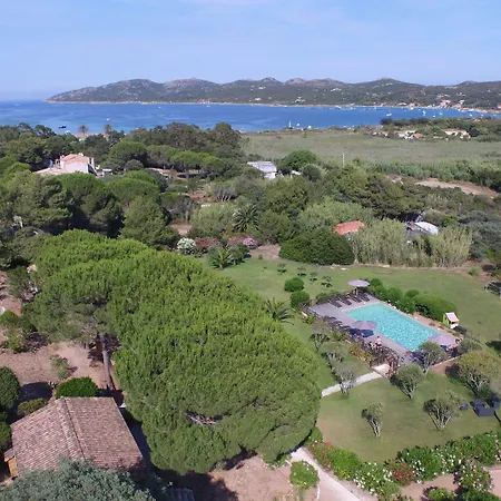 Отель Casarina 3*